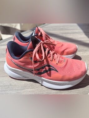 Saucony Running Shoes. Coral Pink Athletic Running Sneakers with Navy Accents